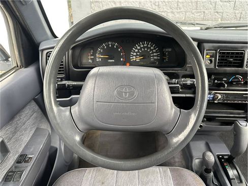 Used 1999 Toyota Tacoma 4x4 Xtracab V6 image 18