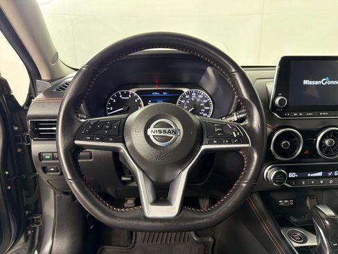 Used 2022 Nissan Sentra SR w/ Electronics Package FWD image 10