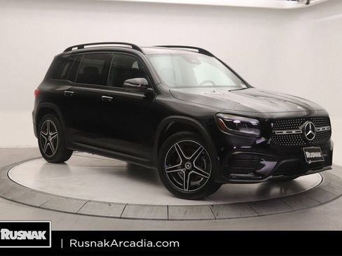 Certified 2025 Mercedes-Benz GLB 250 image 1