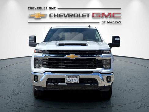 Used 2025 Chevrolet Silverado 2500 LT w/ Convenience Package AWD/4WD image 8