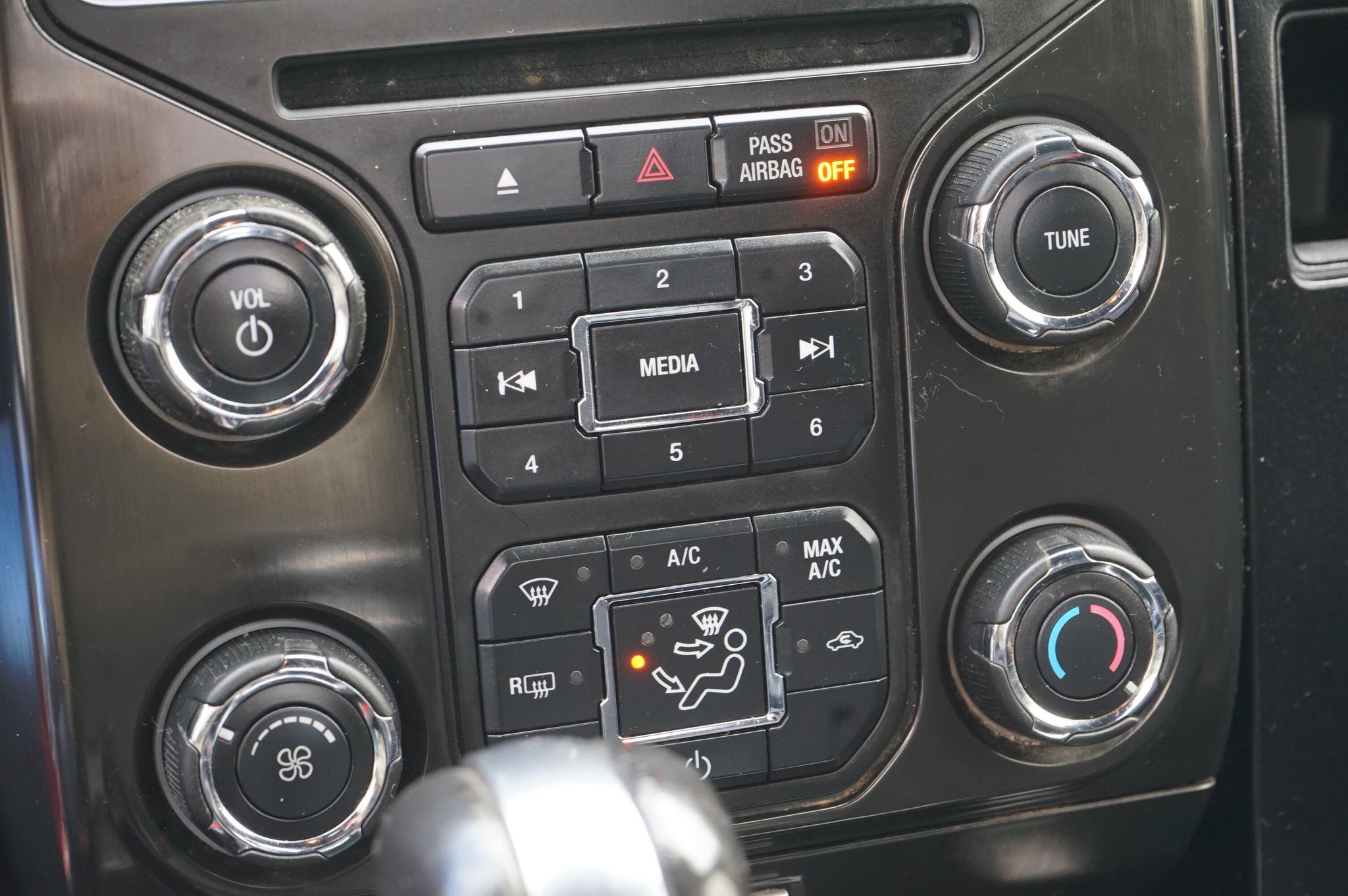 Used 2014 Ford F150 FX4 w/ FX Appearance Package AWD/4WD image 17