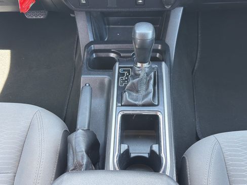 Used 2017 Toyota Tacoma SR5 w/ Tow Package RWD image 24