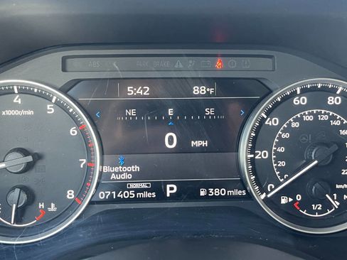 Used 2022 Mitsubishi Outlander SE image 35