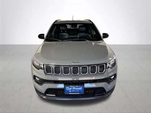 Used 2024 Jeep Compass Latitude w/ Altitude Special Edition image 3
