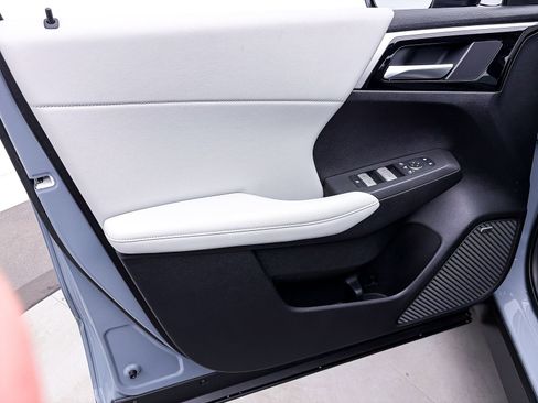 New 2026 Mitsubishi Outlander SE FWD image 7