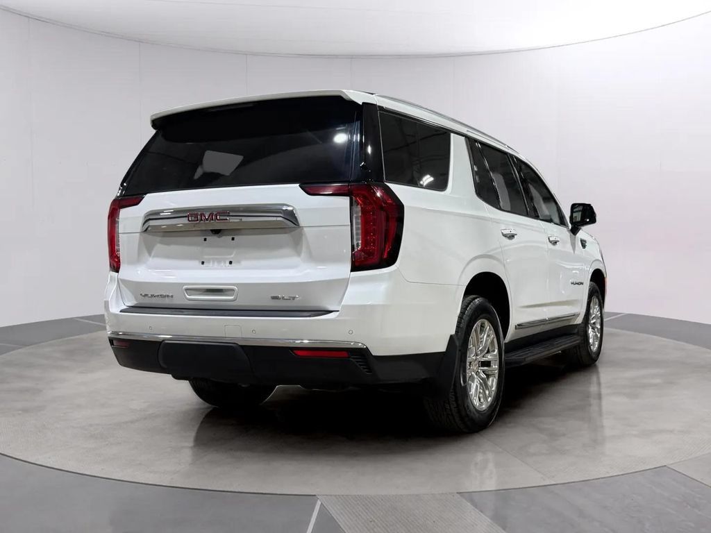 Used 2021 GMC Yukon SLT w/ SLT Luxury Package AWD/4WD image 3