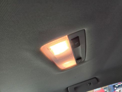 Used 2018 Chevrolet Colorado Z71 image 32