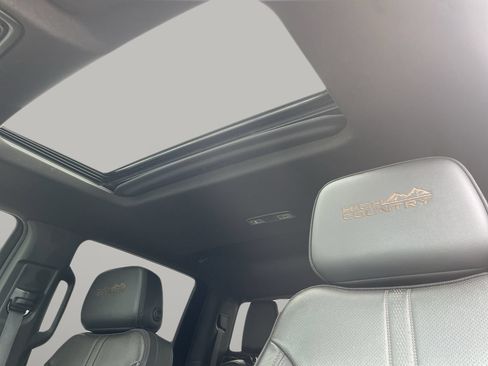 Used 2024 Chevrolet Silverado 2500 High Country w/ High Country Premium Package AWD/4WD image 20