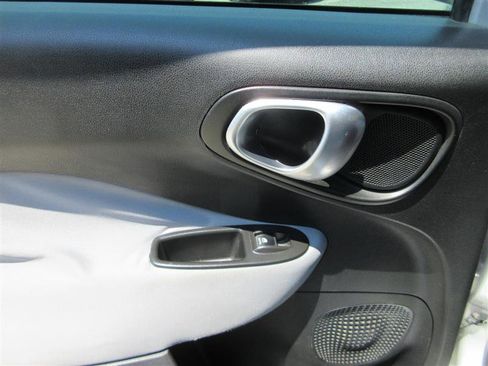 Used 2014 FIAT 500L Easy image 20