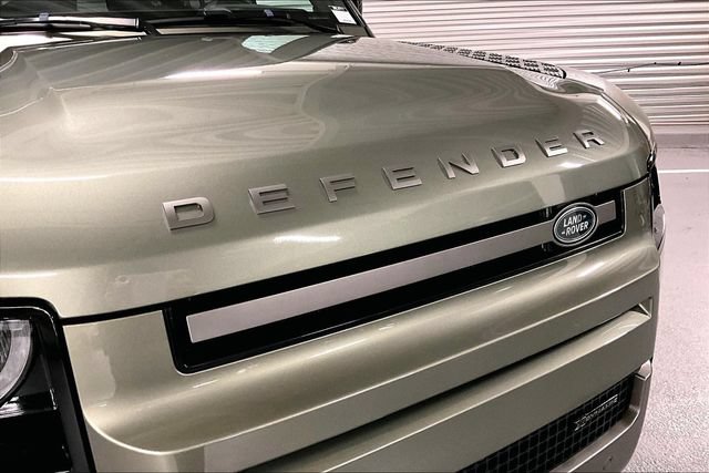 Used 2022 Land Rover Defender 110 X-Dynamic HSE AWD/4WD image 31