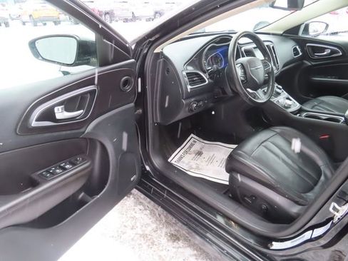 Used 2016 Chrysler 200 C w/ Quick Order Package 26P image 18