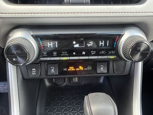New 2025 Toyota RAV4 XLE w/ Convenience Package image 17