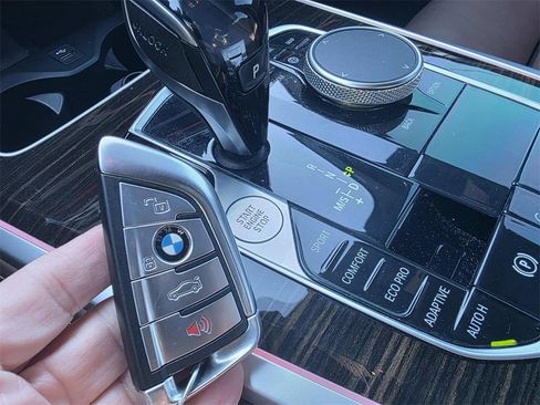 Used 2020 BMW X5 xDrive40i w/ Convenience Package image 16