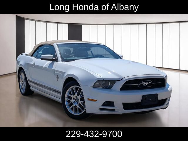 Used 2013 Ford Mustang Premium RWD image 5