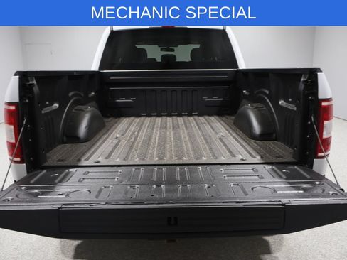Used 2018 Ford F150 XLT w/ Trailer Tow Package AWD/4WD image 9