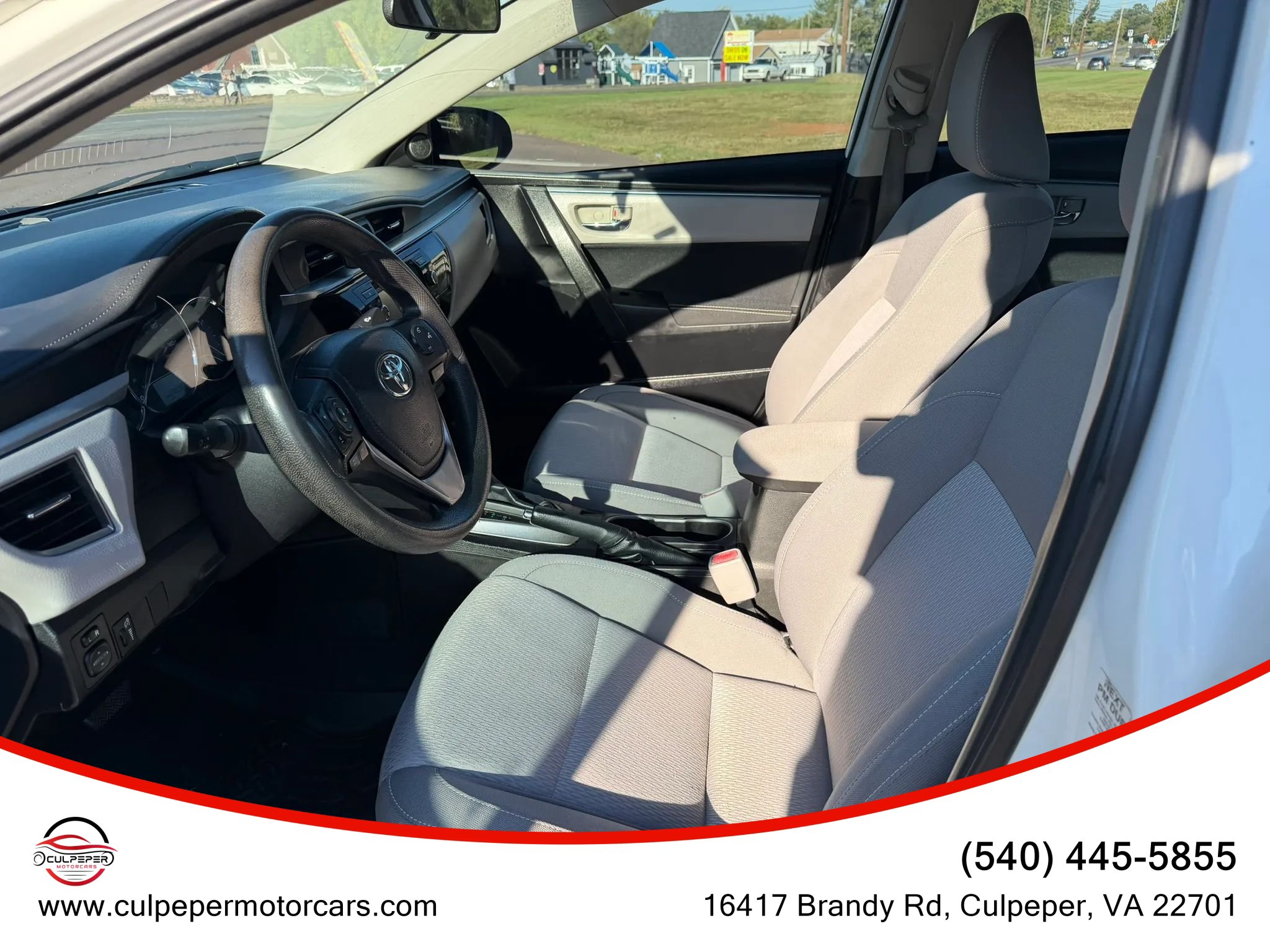 Used 2014 Toyota Corolla LE FWD image 7