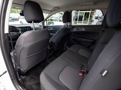 Used 2026 Kia Sportage LX FWD image 28