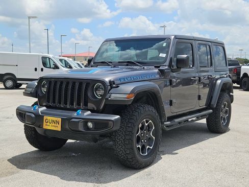 Used 2023 Jeep Wrangler Unlimited Rubicon 4xe w/ Cold Weather Group AWD/4WD image 7