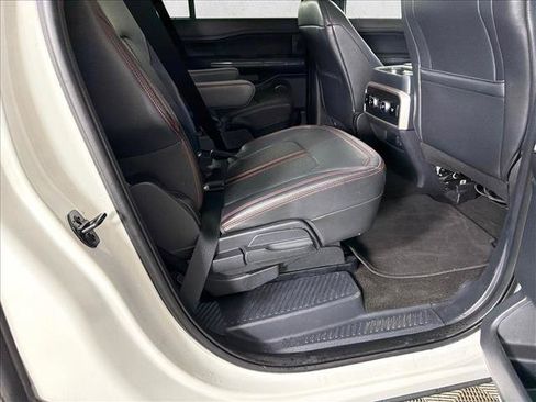 Used 2022 Ford Expedition Max Limited RWD image 17