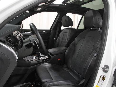 Used 2018 BMW X3 xDrive30i image 5