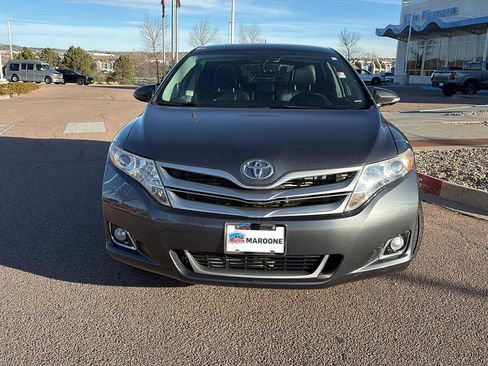 Used 2014 Toyota Venza XLE image 2