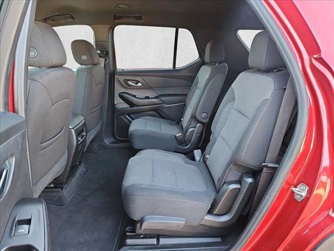Used 2023 Chevrolet Traverse LT AWD/4WD image 24
