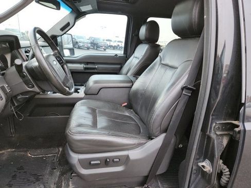 Used 2012 Ford F250 Lariat w/ Chrome Pkg image 18