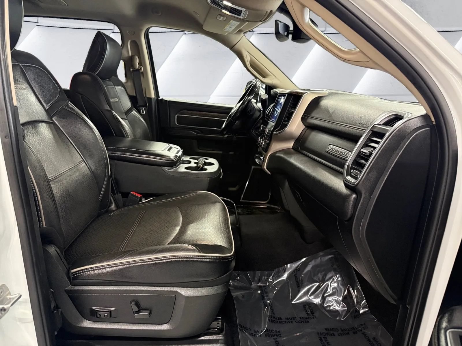Used 2021 RAM 2500 Laramie AWD/4WD image 13