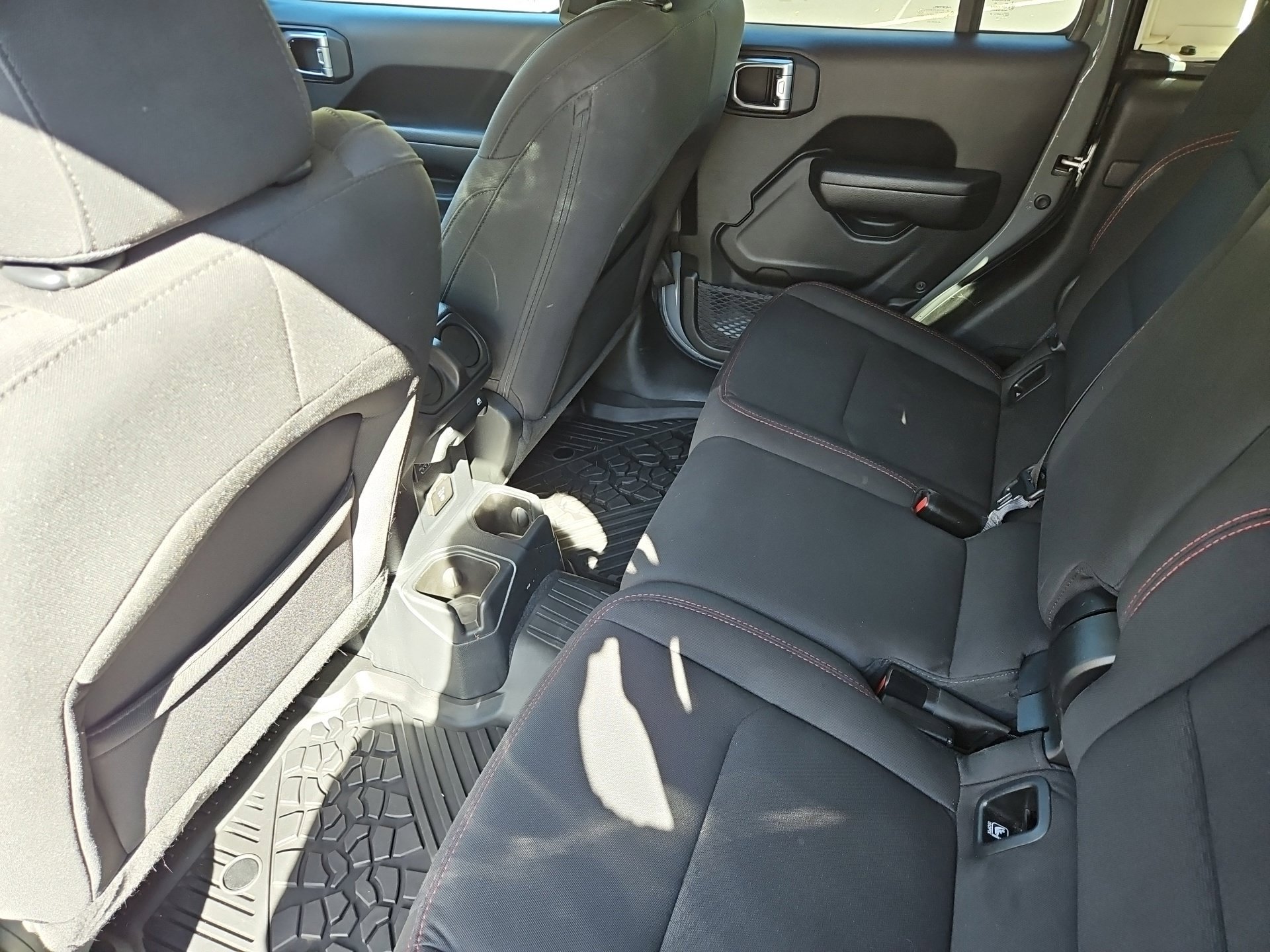 Used 2023 Jeep Gladiator Rubicon w/ Cold Weather Group AWD/4WD image 14