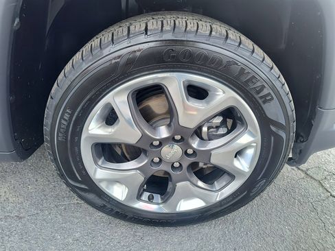 Used 2018 Jeep Compass Limited image 13