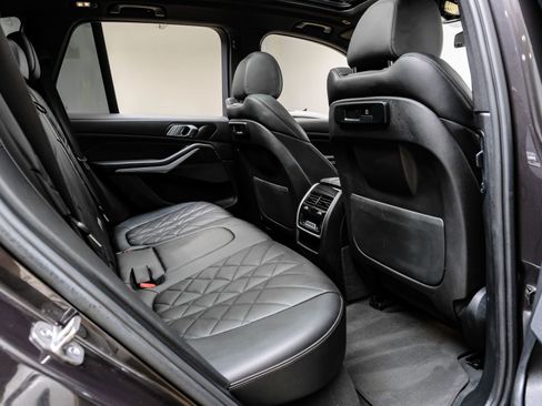 Used 2023 BMW X5 sDrive40i image 39