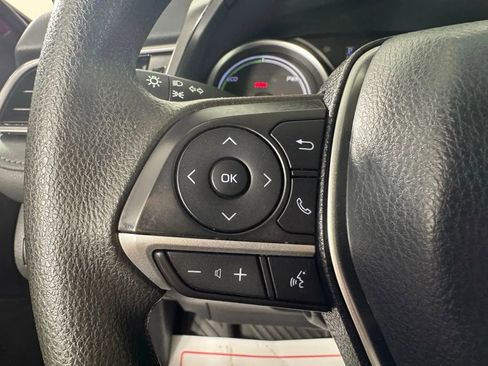 Used 2021 Toyota Camry LE image 15