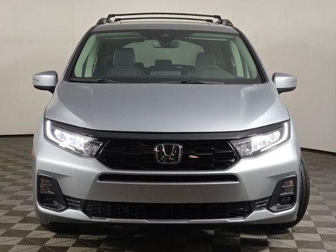 New 2026 Honda Odyssey Touring image 2