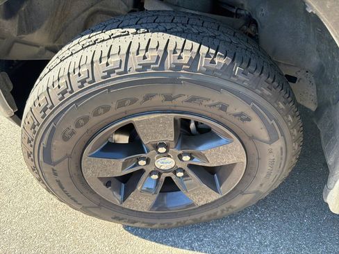 Used 2022 RAM 1500 Classic SLT image 13