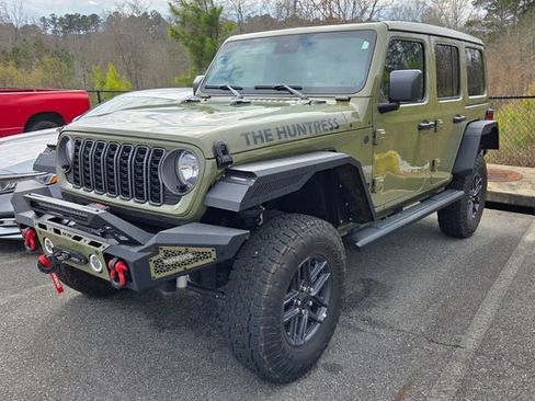 Used 2025 Jeep Wrangler Sport S image 3