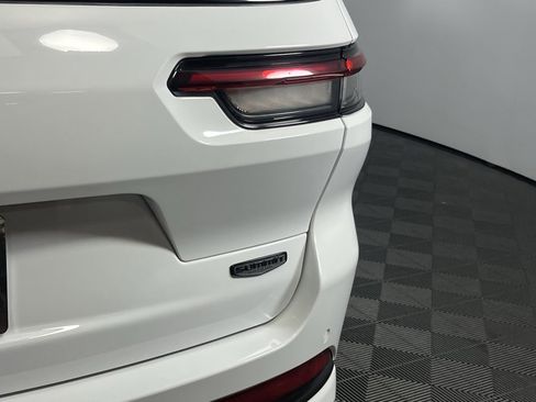 Used 2024 Jeep Grand Cherokee L Summit image 33