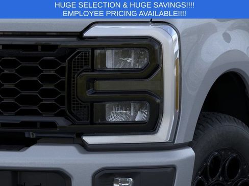 New 2026 Ford F250 Lariat w/ Black Appearance Package AWD/4WD image 18