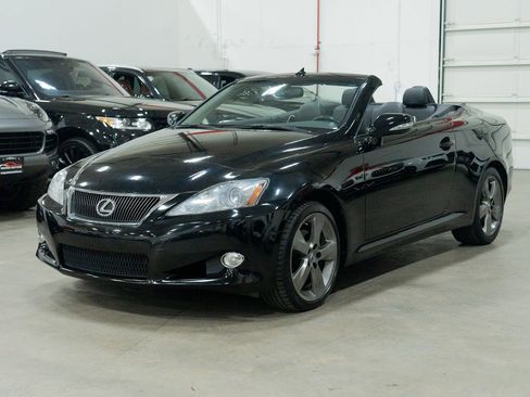 Used 2010 Lexus IS 250C image 3