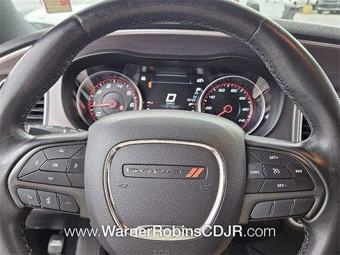 Used 2019 Dodge Charger SXT image 23
