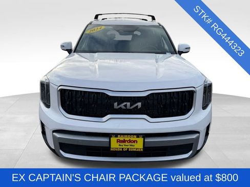 Used 2024 Kia Telluride EX w/ EX Captain's Chair Package image 2