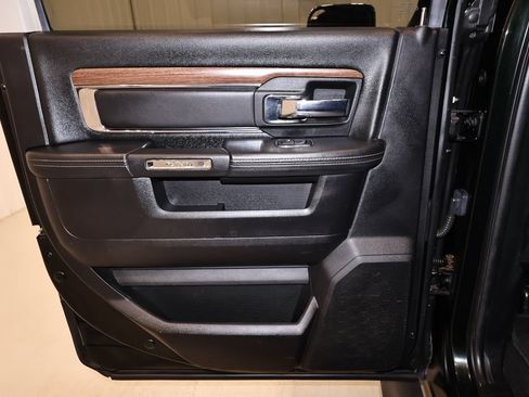 Used 2016 RAM 3500 Laramie AWD/4WD image 13