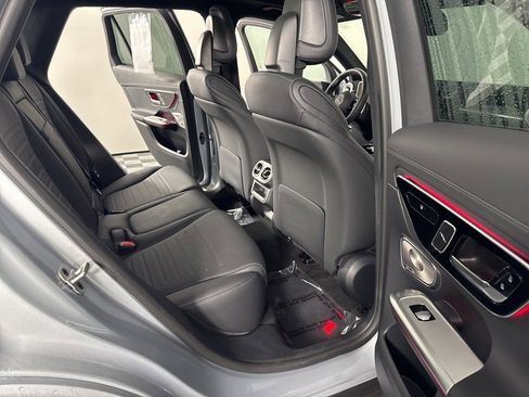 Used 2025 Mercedes-Benz GLC 350e 4MATIC image 16