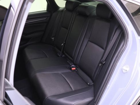 Used 2022 Honda Accord Sport image 9