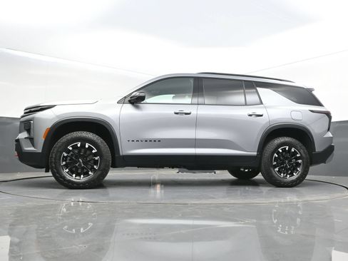 Used 2024 Chevrolet Traverse Z71 AWD/4WD image 40