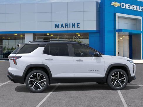 New 2026 Chevrolet Equinox RS w/ Convenience Package III FWD image 5