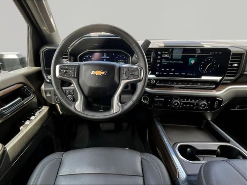 Used 2024 Chevrolet Silverado 3500 LT w/ All Star Edition AWD/4WD image 9