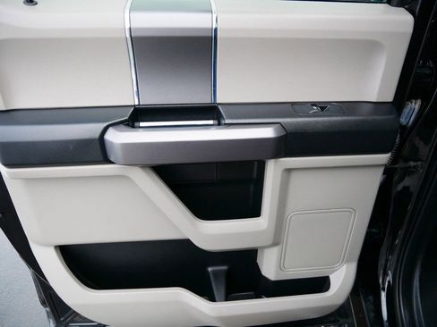 Used 2019 Ford F150 XLT w/ Equipment Group 302A Luxury image 13