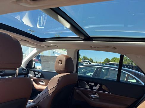 New 2026 Mercedes-Benz GLE 350 4MATIC image 9