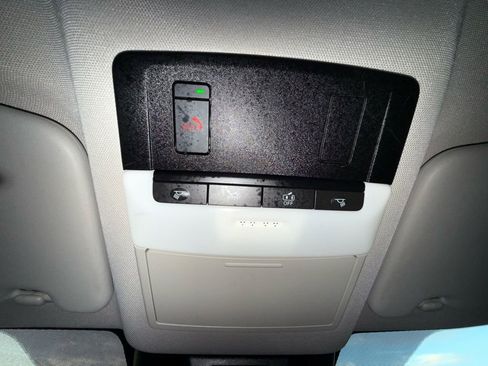 Used 2021 Nissan Rogue SV image 41