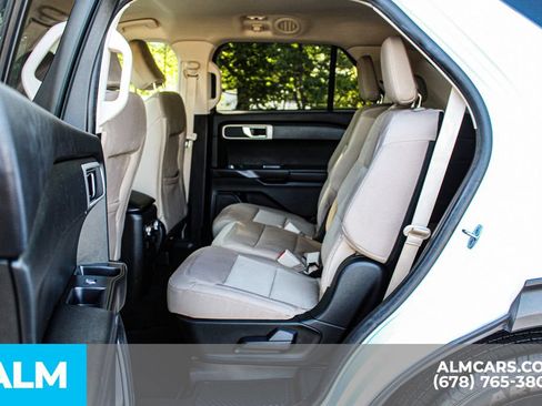 Used 2021 Ford Explorer 2WD image 17